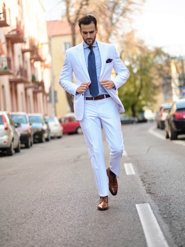 Bílý lněný pánský oblek CENTO šitý na míru