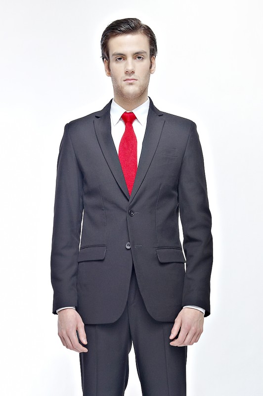 Černý klasický pánský oblek ROMA šitý na míru